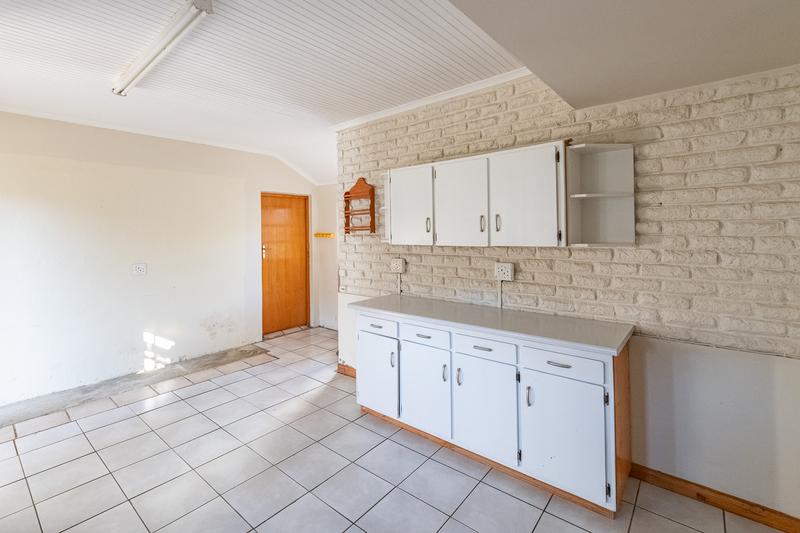 5 Bedroom Property for Sale in Riviersonderend Western Cape